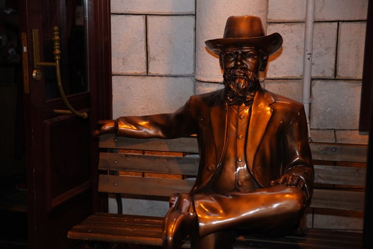 Mr. Boston on Saturday Night